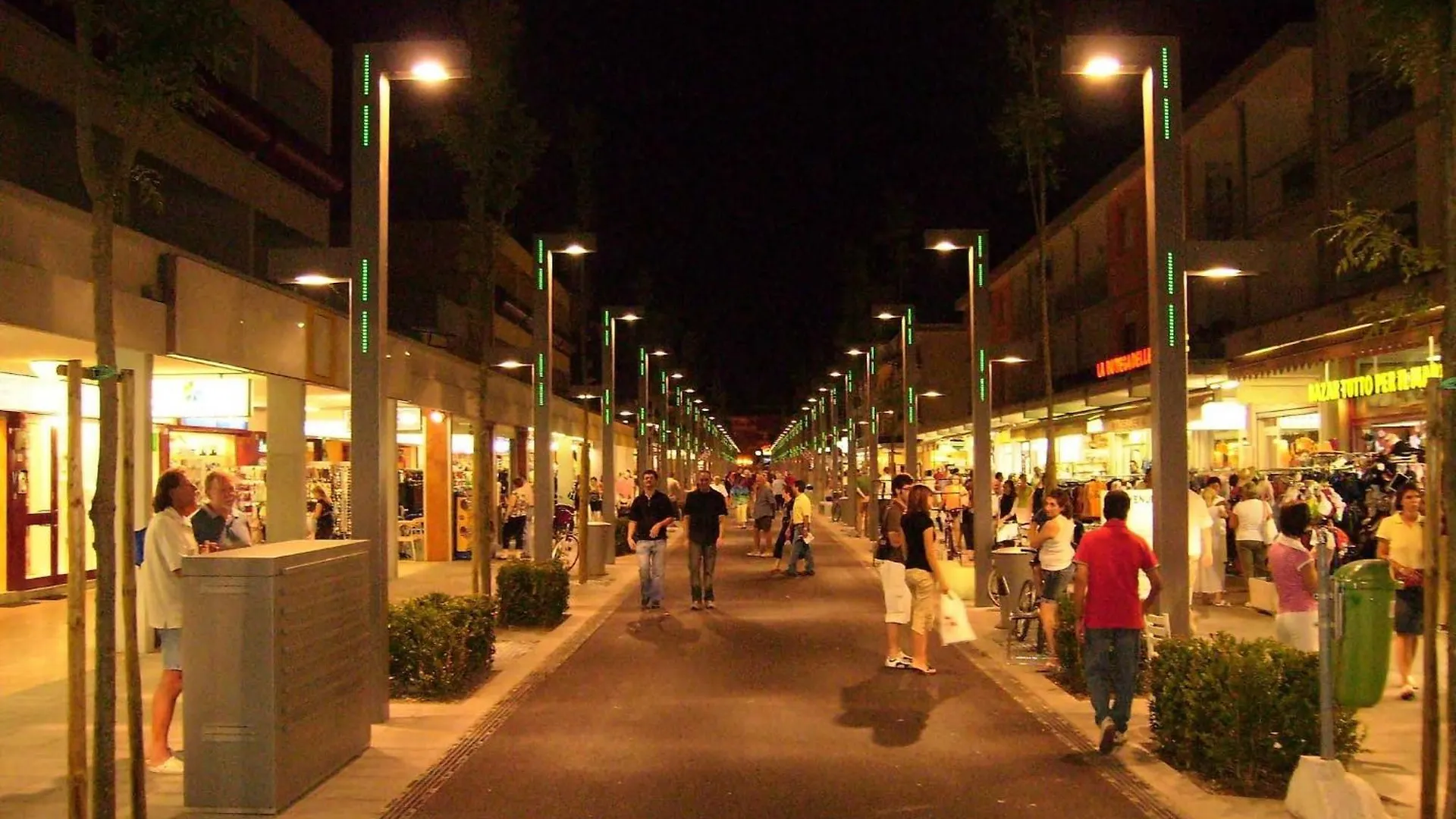 Discover Tranquility In Our Cozy Flat - Beahost Bibione 0*,